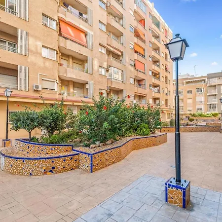 A 199m De La Playa Locos * Torrevieja
