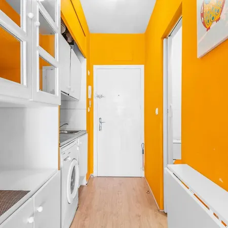 A 199m De La Playa Locos Appartement