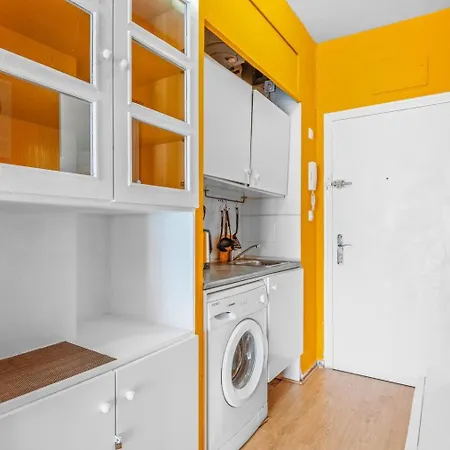 A 199m De La Playa Locos